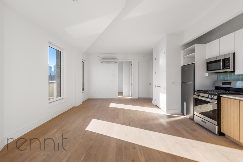 58 Vanderbilt Ave, Apt 8K Image 4