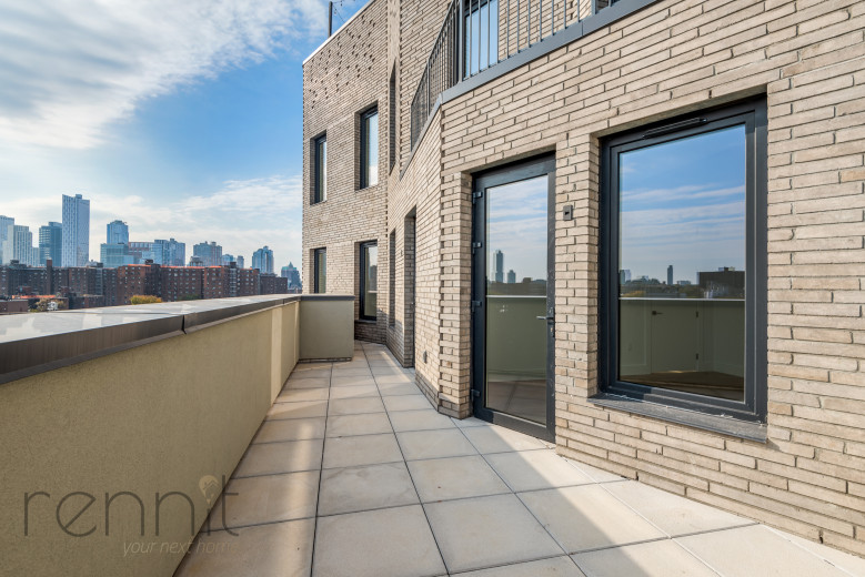 58 Vanderbilt Ave, Apt 8F Image 2