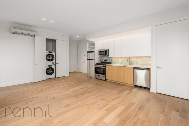 58 Vanderbilt Ave, Apt 8F Image 5