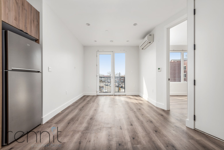 125 Kings Hwy, Apt 6A Image 4